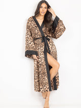 Σατέν animal print μακριά ρόμπα με μαύρη λεπτομέρεια και ζώνη