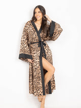 Σατέν animal print μακριά ρόμπα με μαύρη λεπτομέρεια και ζώνη
